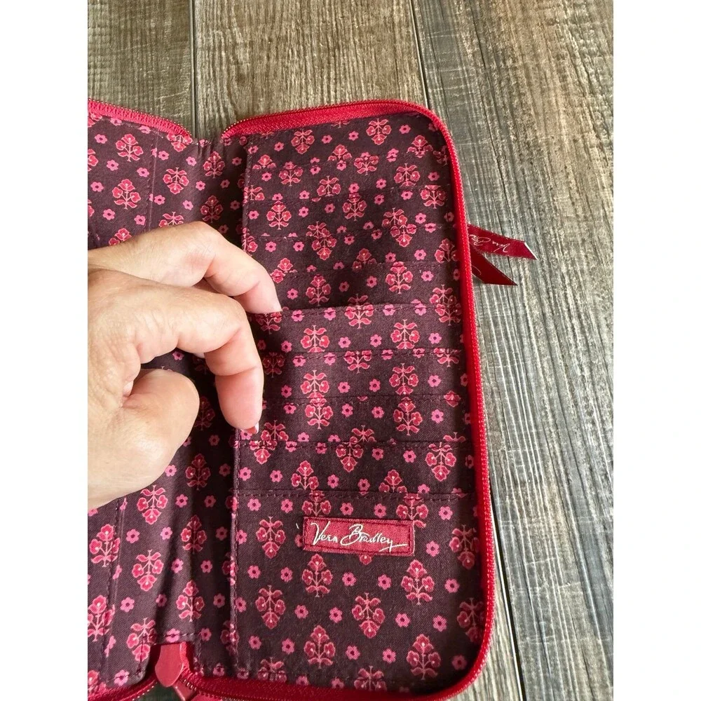 Retired Vera Bradley Mesa Red Paisley Large Travel Wallet EUC